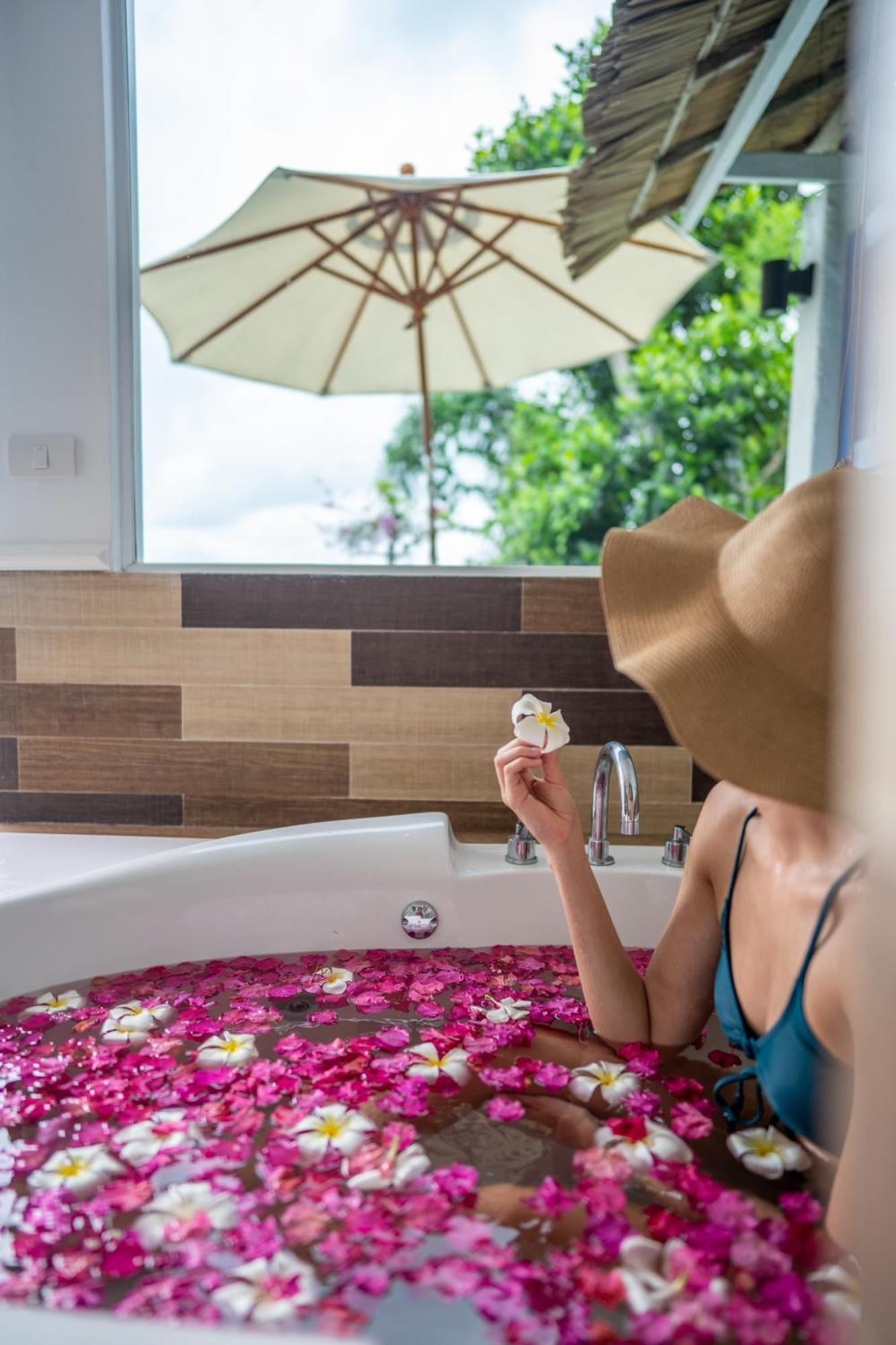 Soul Villas - Beachfront Private Pool Villas, Phuket Nature Retreat Panwa Beach Eksteriør bilde